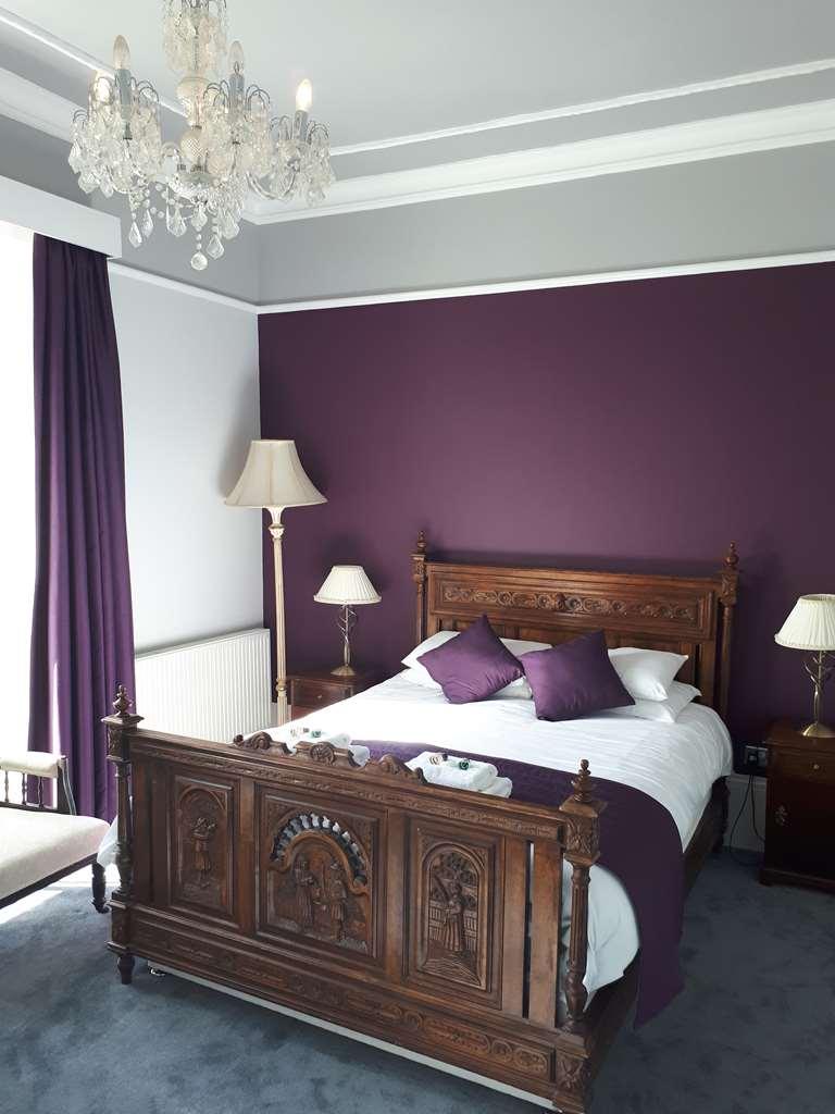 Anglesey 3*